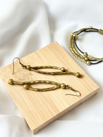 Серьги длинные тонкие палочки с шариками, бронза