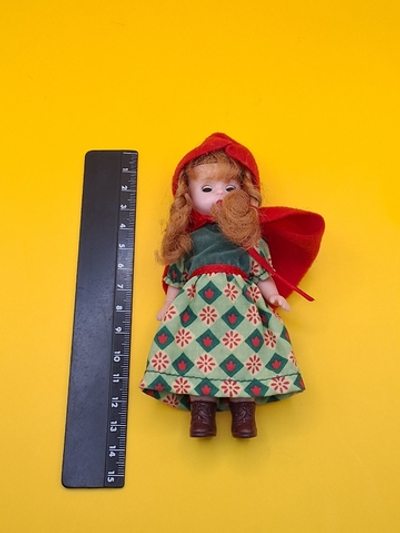 Коллекционная кукла Madame Alexander McDonalds 032214