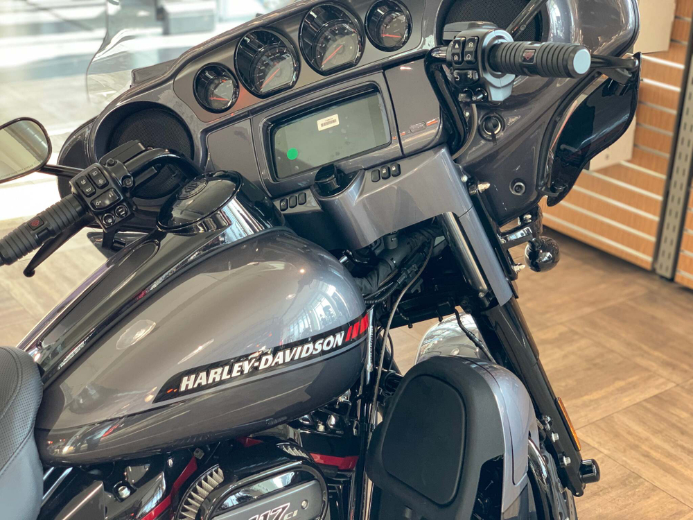 CVO™ Limited® (FLHTKSE), 2020 Harley-Davidson