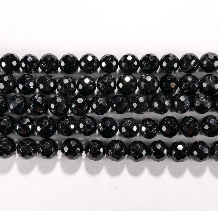 Нить бусин из турмалина черного, фигурные, 6 мм (шар, граненые)