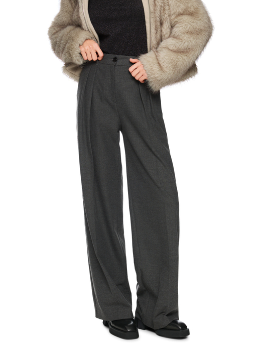 Брюки из полиэстера