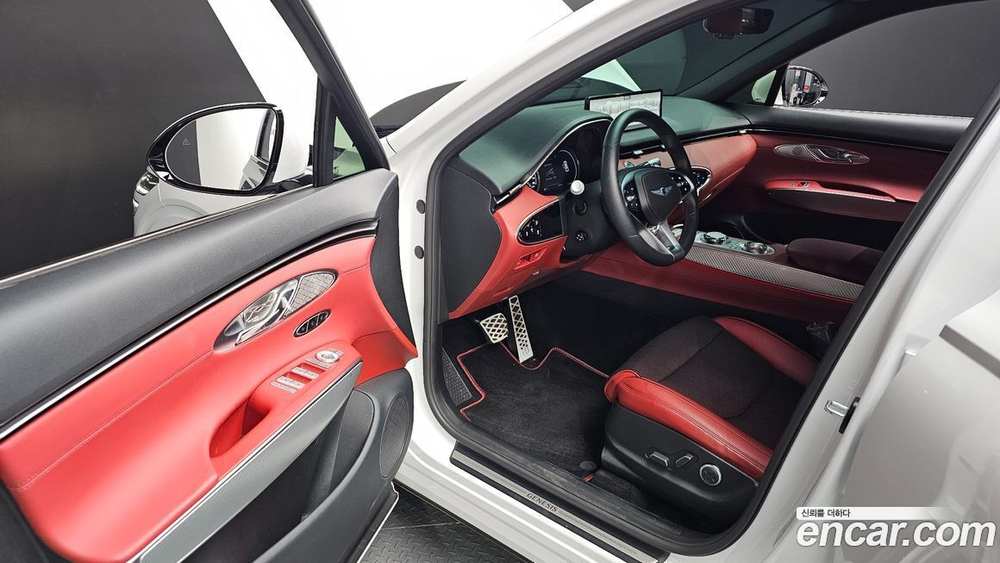 Genesis GV70 2.5T Бензин 2WD (10.2021)