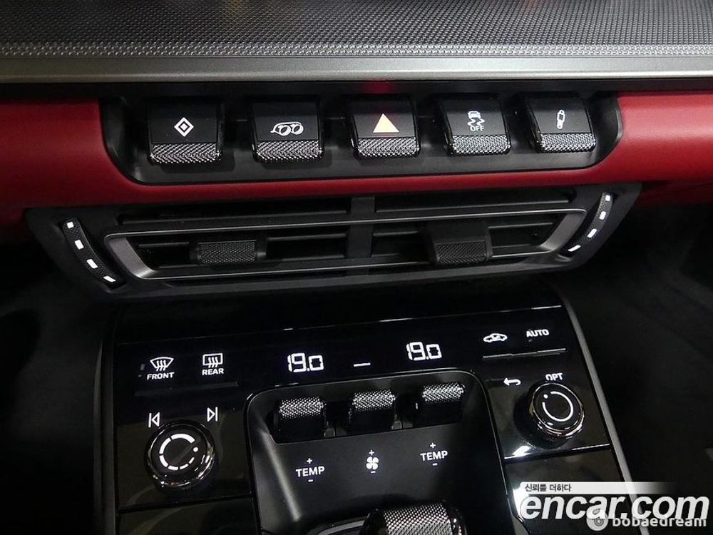 Porsche 911 (992) Carrera 4 (05.2020)