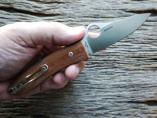 Складной нож Spyderco 255CMP SpyOpera c клинком из стали Böhler M390 Microclean®, рукоять микарта