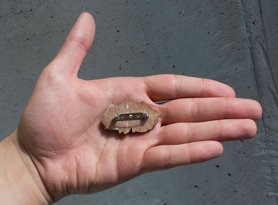 Значок деревянный (брошь) Mountain. Fire Pin