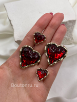 Пуговицы сердечки  с неровным краем и жатой красной серединкой с мармеладным эффектом