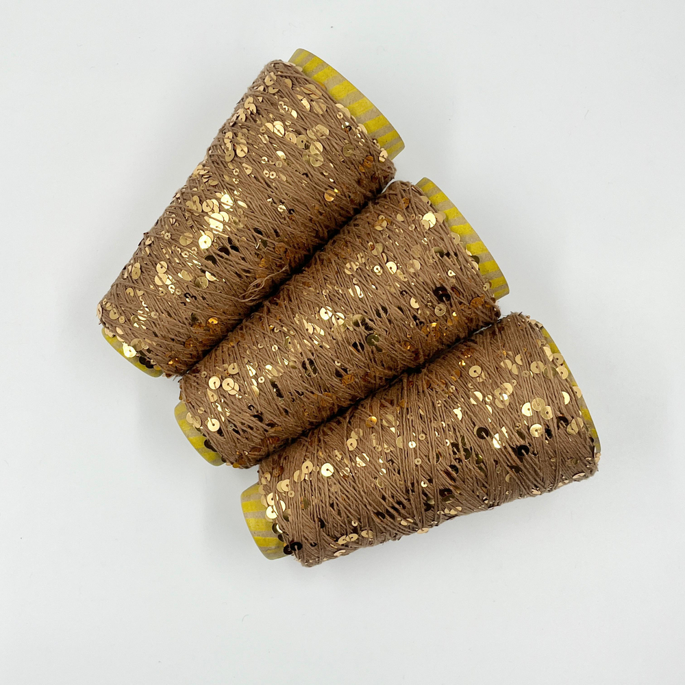 Королевские пайетки (3 и 6 мм), хлопок 100%, 330 м в 100, капучино/золото