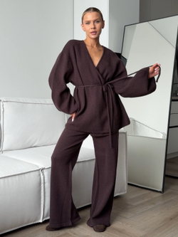 Комплект вязаный, кардиган на завязке и брюки прямого кроя