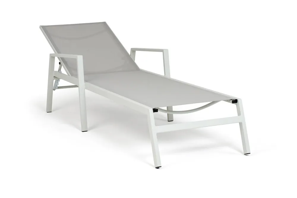 "Парма" шезлонг, каркас алюминий светло-серый (RAL7035) муар, ткань текстилен светло-серая