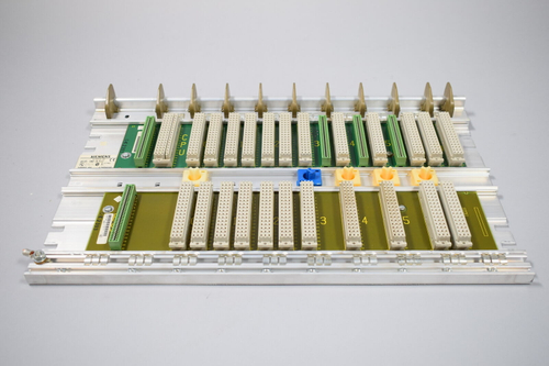 SIEMENS 6ES5700-3LA12