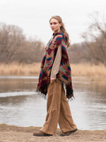 Пончо женское шерстяное с орнаментом