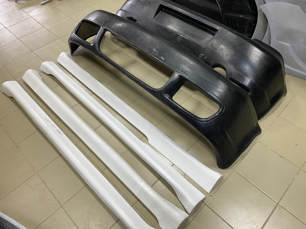 Обвес R32 Volkswagen Golf 4
