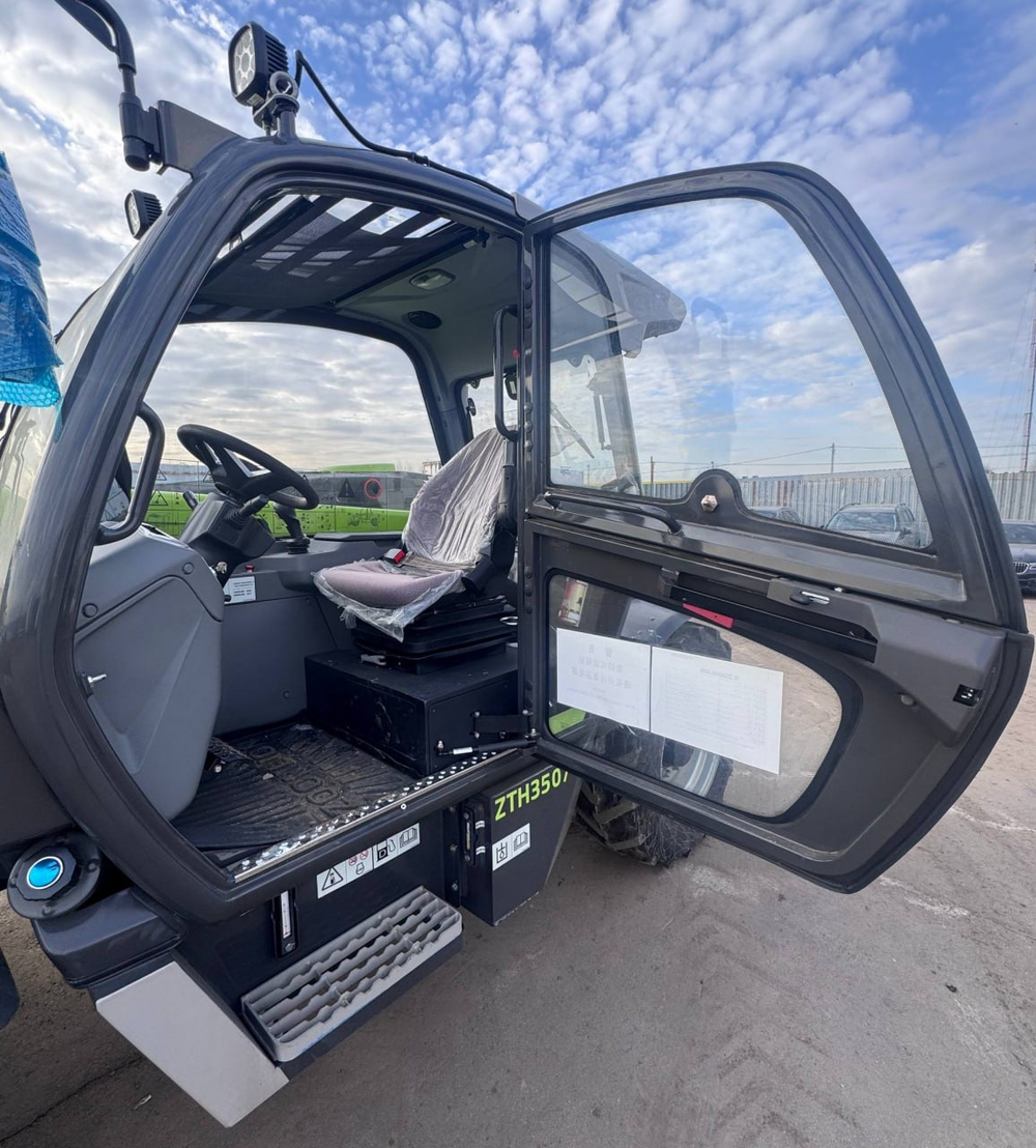 Zoomlion ZTH* Телескопический погрузчик ZTH3507 (Дизельный, 4,1 л, 101 л.с., АТ)