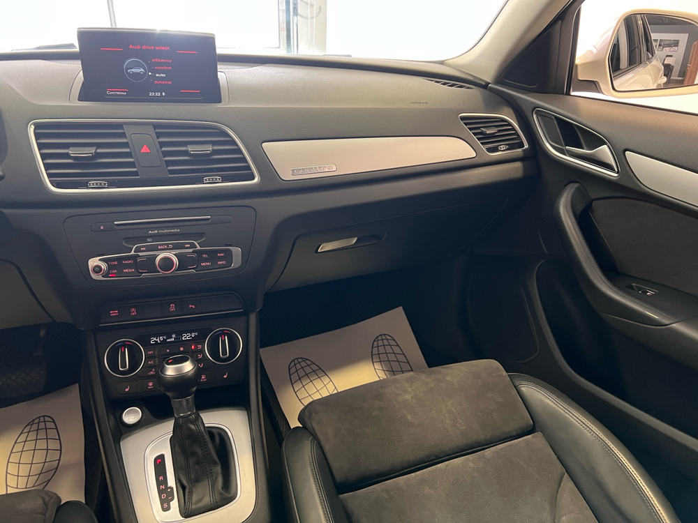Audi Q3, 2015 год