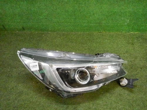 Битая Фара правая Subaru Outback 5 (2017-2021) LED