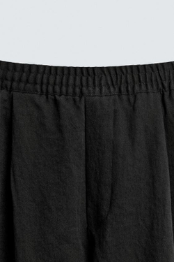 ZARA СТРУЯЩИЕСЯ БРЮКИ СО СКЛАДКАМИ, ЧЕРНЫЙ