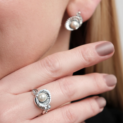 "Ракушка" кольцо в серебряном покрытии из коллекции "Жемчужная" от Jenavi
