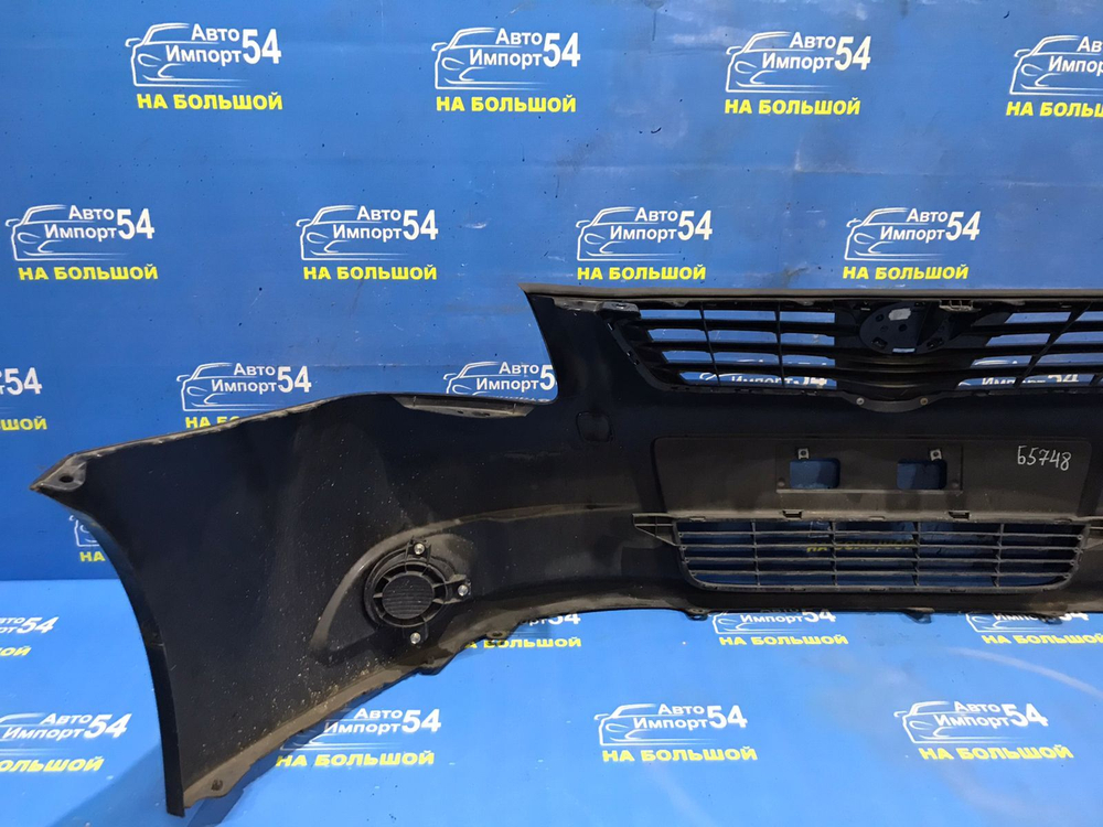 Бампер передний TOYOTA AVENSIS 2008-2012
