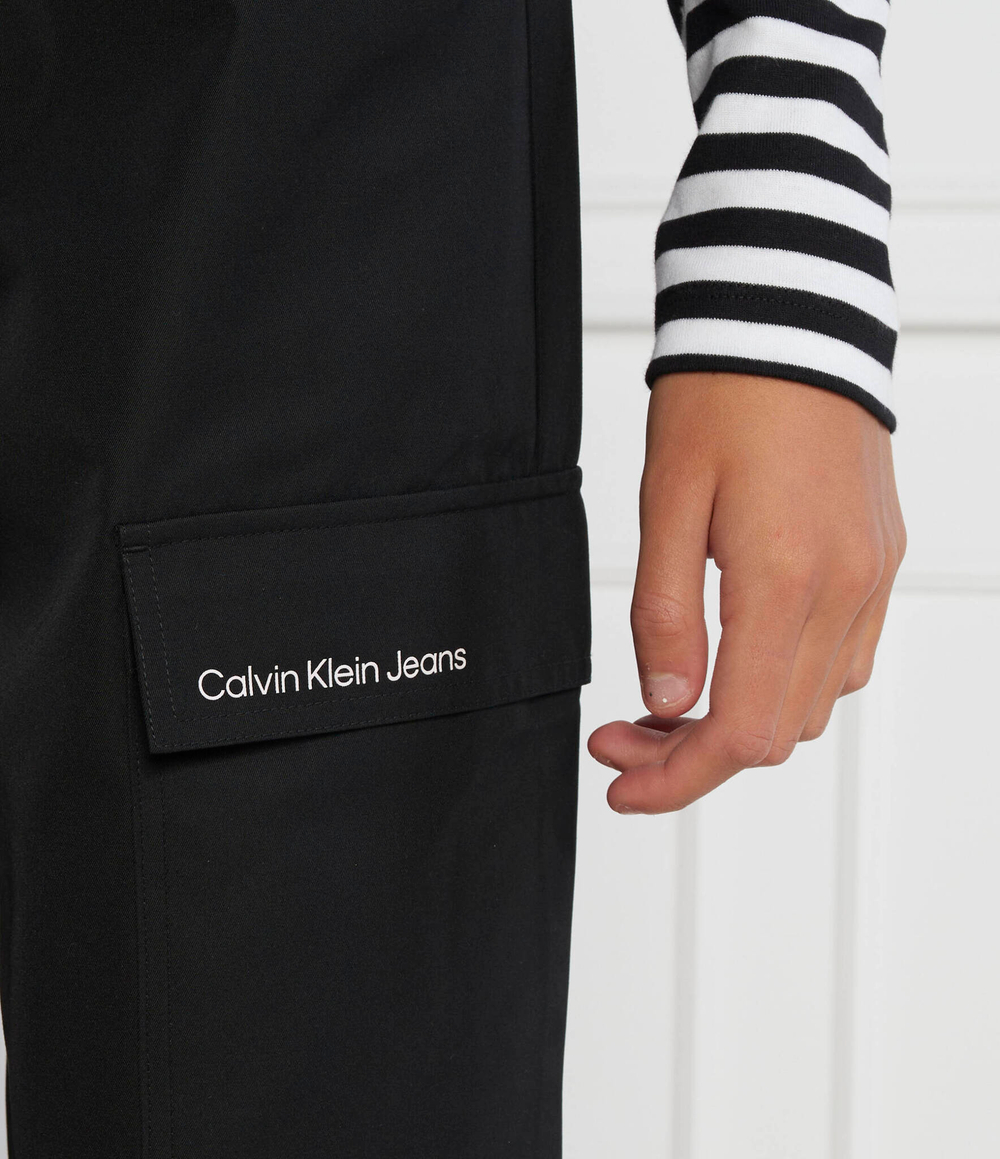 Брюки CALVIN KLEIN JEANS - черный(J20J222237)