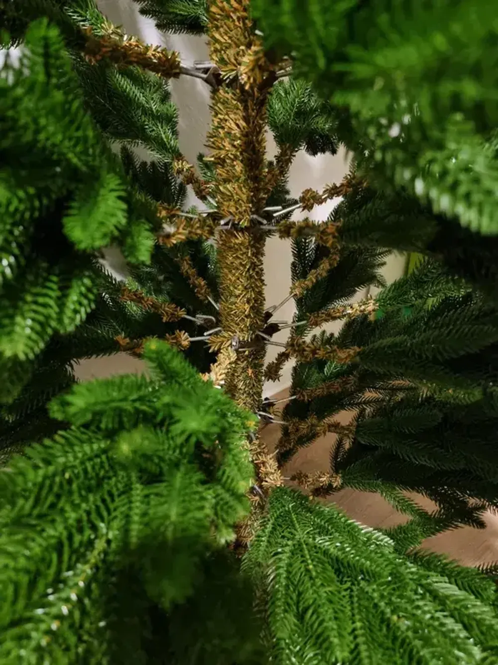 Ель искусственная «Веста» (Литая хвоя) 270 см / 2,7 м