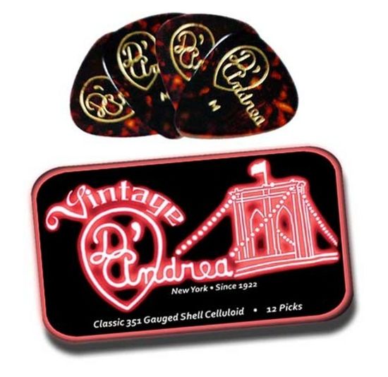 Упаковка медиаторов 12штук, толщина 1,21мм, D`Andrea TNVSX-121 Classic Celluloid