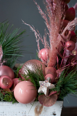 Новогодняя композиция Розовый фламинго