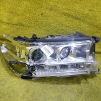 Битая Фара правая Toyota Land Cruiser 200 (2015-2021) LED