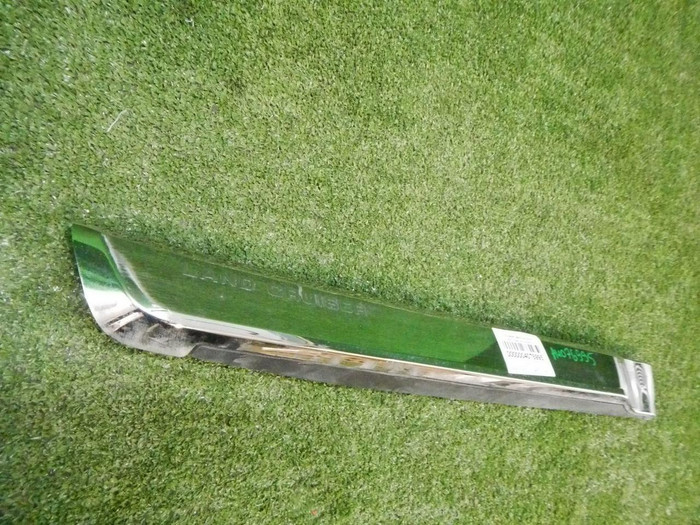 Накладка двери задняя правая Toyota Land Cruiser 200 (2015-2021)