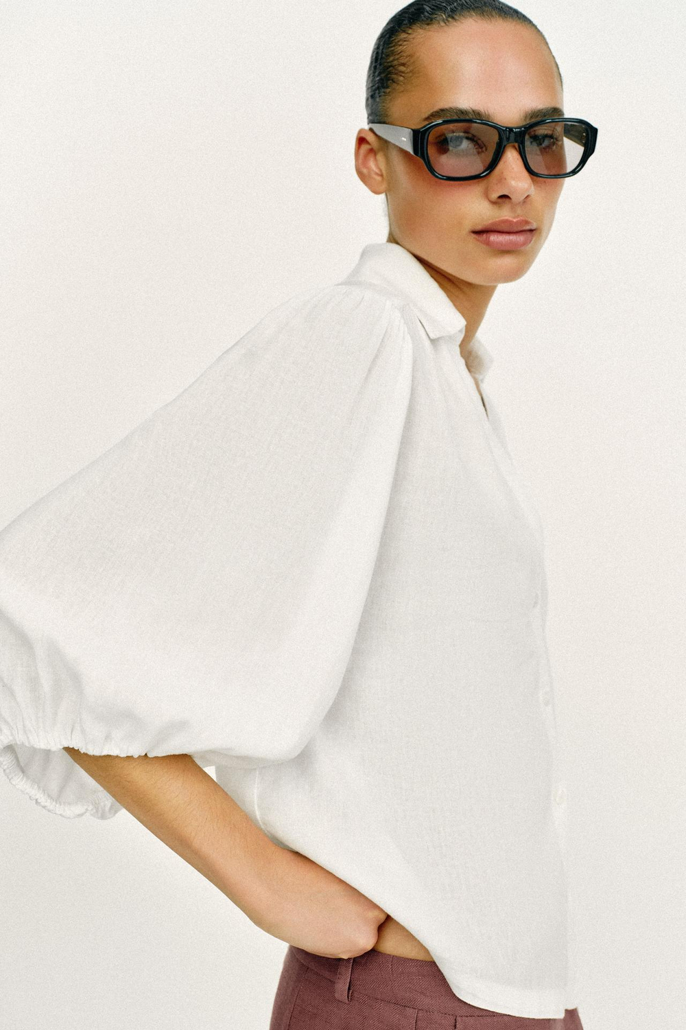 ZARA РУБАШКА ИЗ СМЕСОВОГО ЛЬНА С ОБЪЕМНЫМИ РУКАВАМИ, БЕЛЫЙ