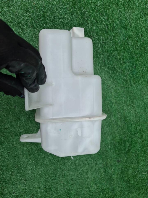 Бачок омывателя Geely Tugella (2019-2024)