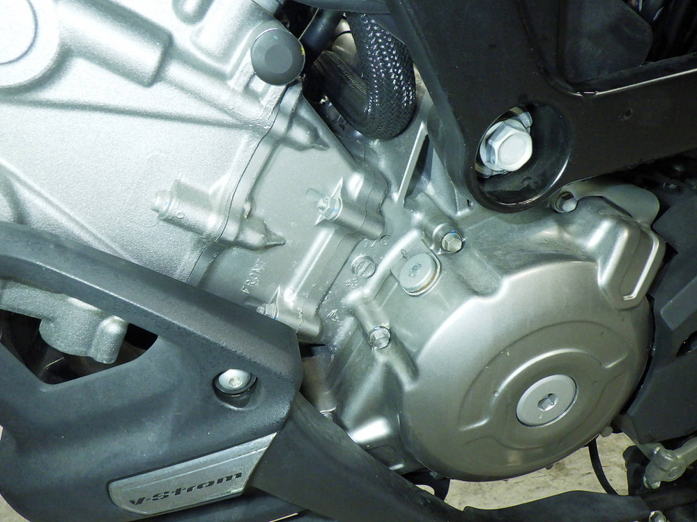 Suzuki V-Strom DL650A 054730