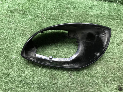 Крышка зеркала правая Porsche Cayenne 3 (17-нв)