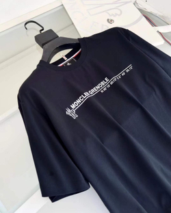 Футболка Moncler