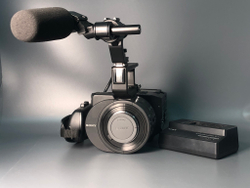Sony NEX-FS700
