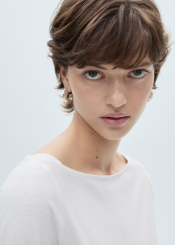 Хлопковый лонгслив с вырезом-лодочкой