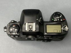 Nikon F100