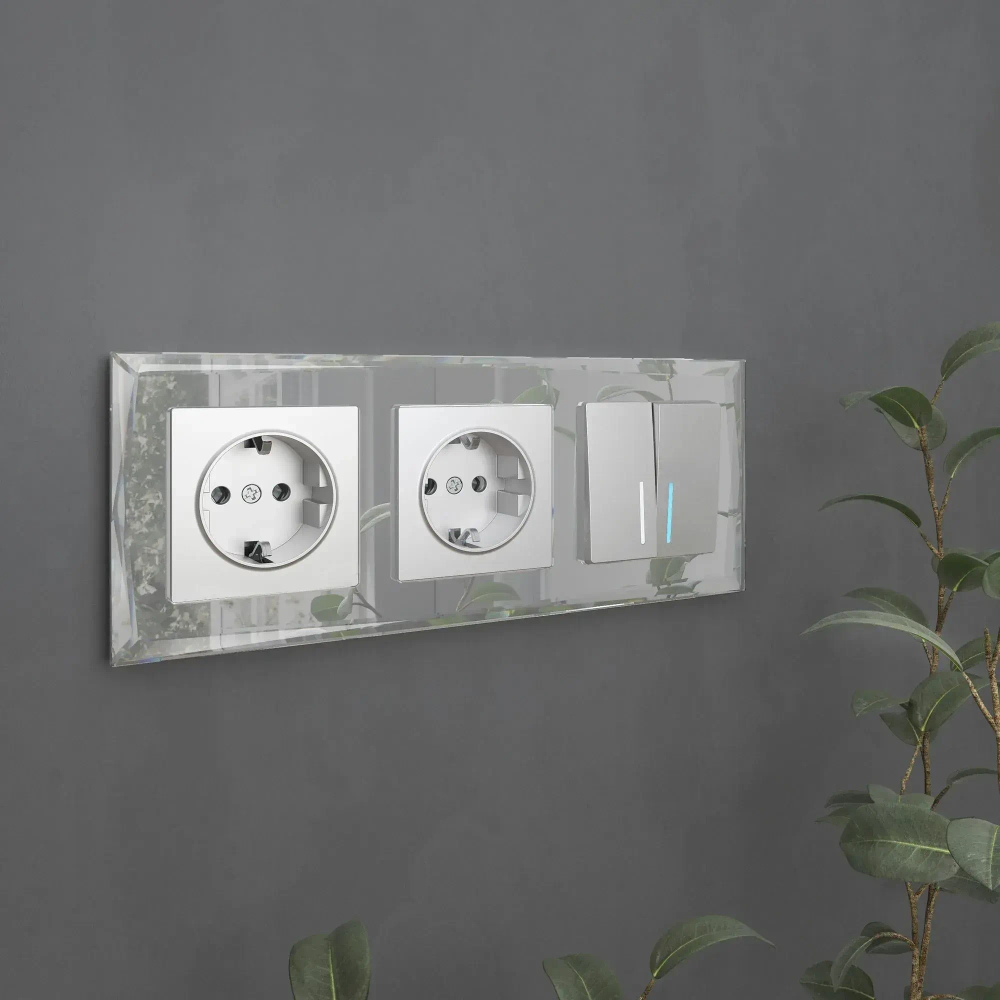 Рамка на 3 поста Diamant (зеркальный) W0031220