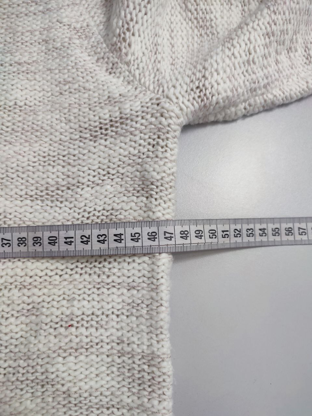 Джемпер Ostin светлый 42 размер