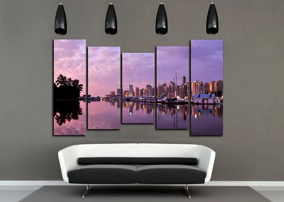 Модульная картина "Мегаполис у реки"