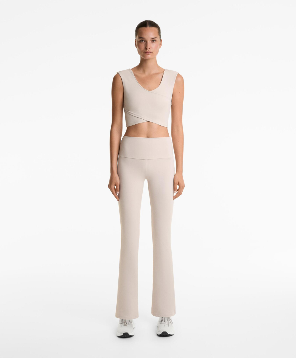 OYSHO Расклешенные брюки Comfortlux с высокой талией, светло-бежевый