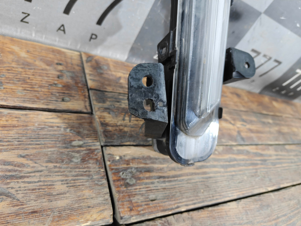 ДХО левый Geely Coolray 23-нв Б/У Оригинал 7054024900