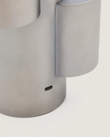 Переносная настольная лампа Adrina из светло-серого металла