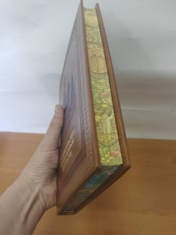 "Энциклопедия православной святости" Книга подарочная в кожаном переплете