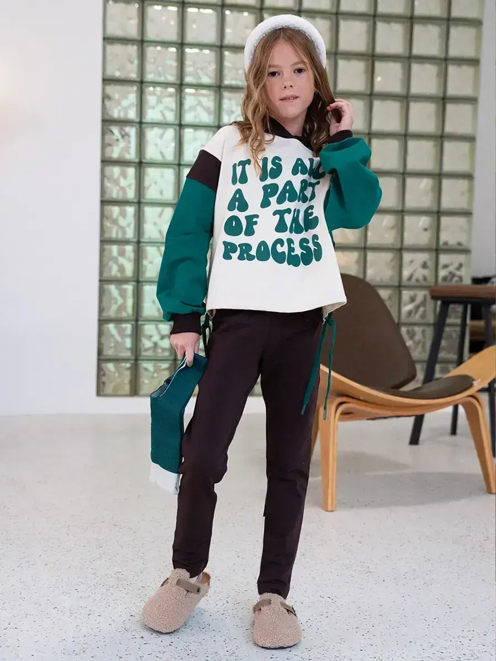 Костюм для девочки в садик спортивный