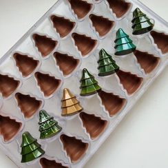 1039 | Форма для шоколадных конфет "Елочка новогодняя" (275*175 мм)