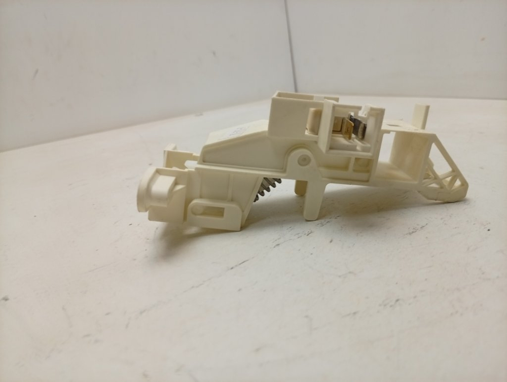 WP79/2 ктп6 Замок двери (УБЛ) для посудомоечной машины Whirlpool 481241758361 б/у