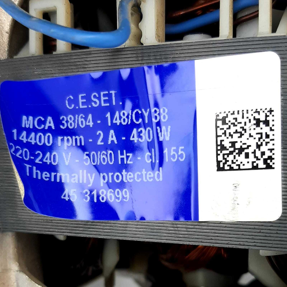 38 Двигaтeль для стиральной машины Cаndy 45318699  б/у