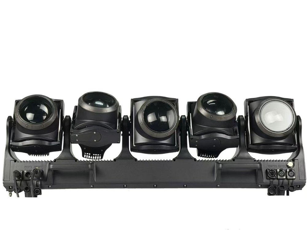 PL-W520M — LED Moving Bar 5×120 Вт RGBL с зумом 3,5°–45° IP65