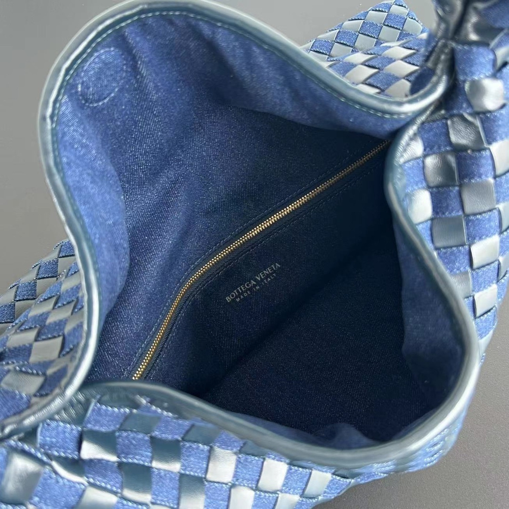 Bottega Veneta Large Hop 54 cm