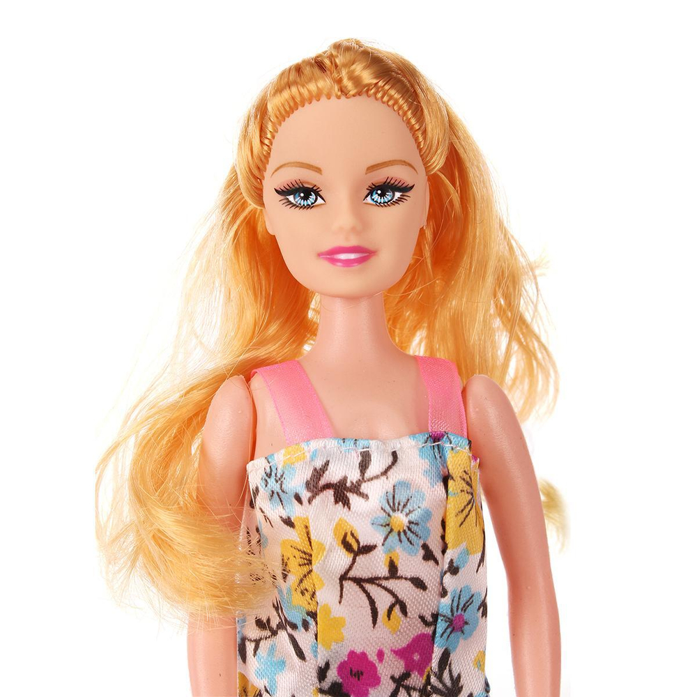 Кукла тип Модель с аксессуарами, пакет 2022-3